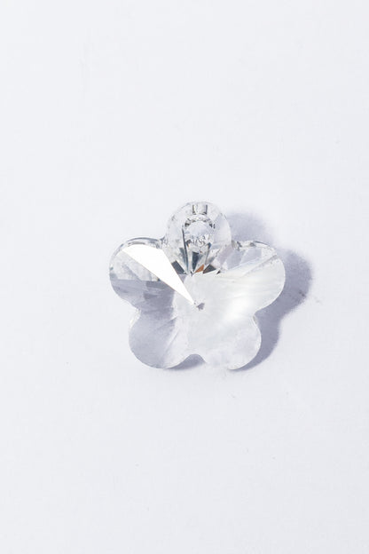 Dije de Swarovski Flor Facetada
