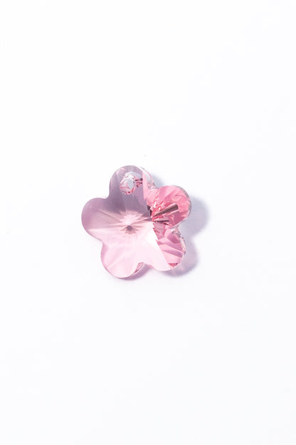 Dije de Swarovski Flor Facetada