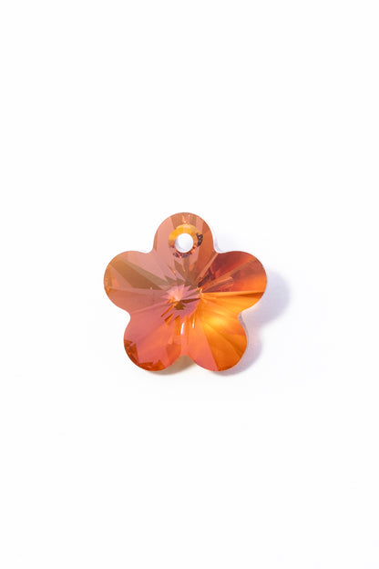 Dije de Swarovski Flor Facetada