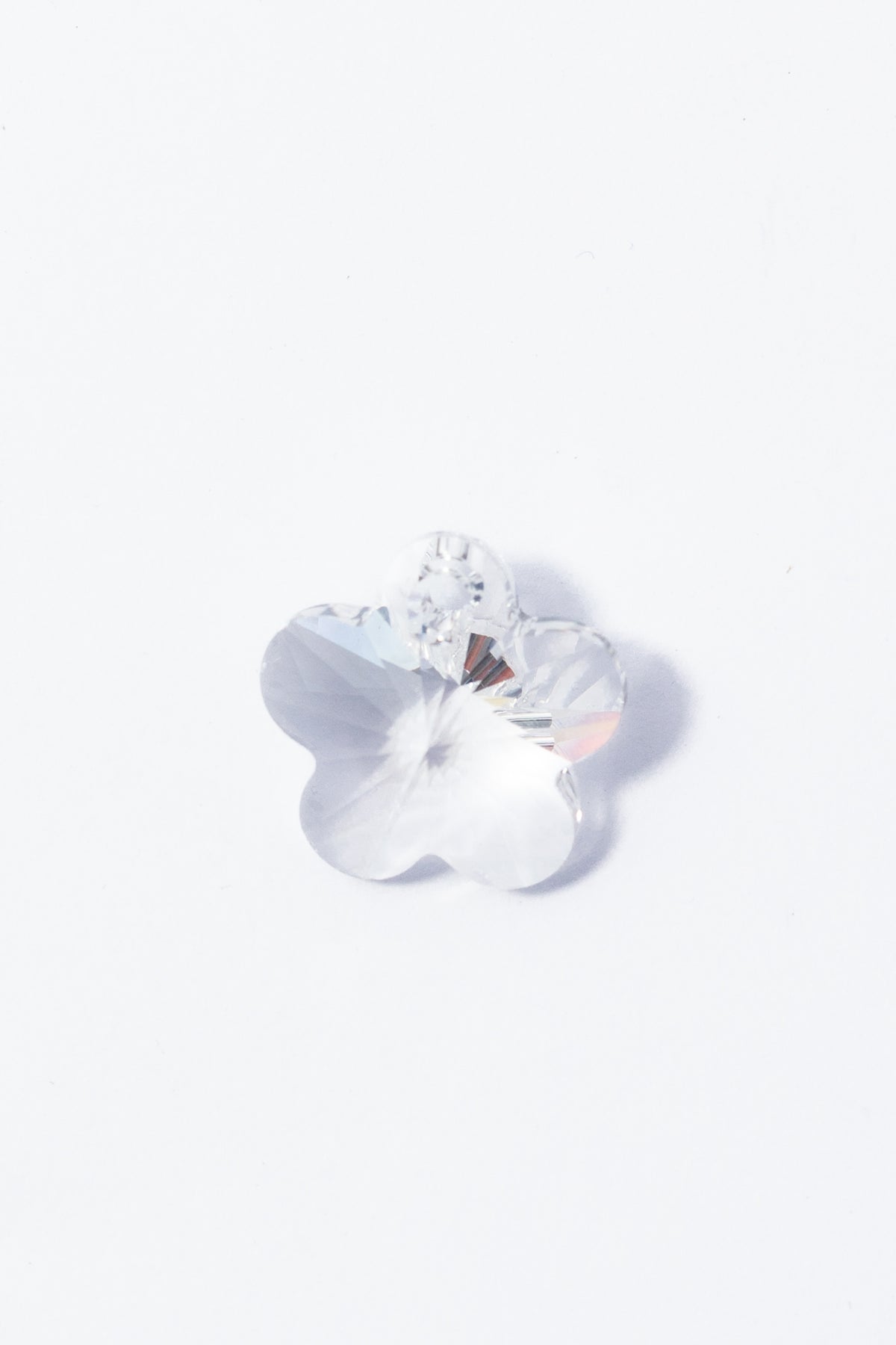 Dije de Swarovski Flor Facetada