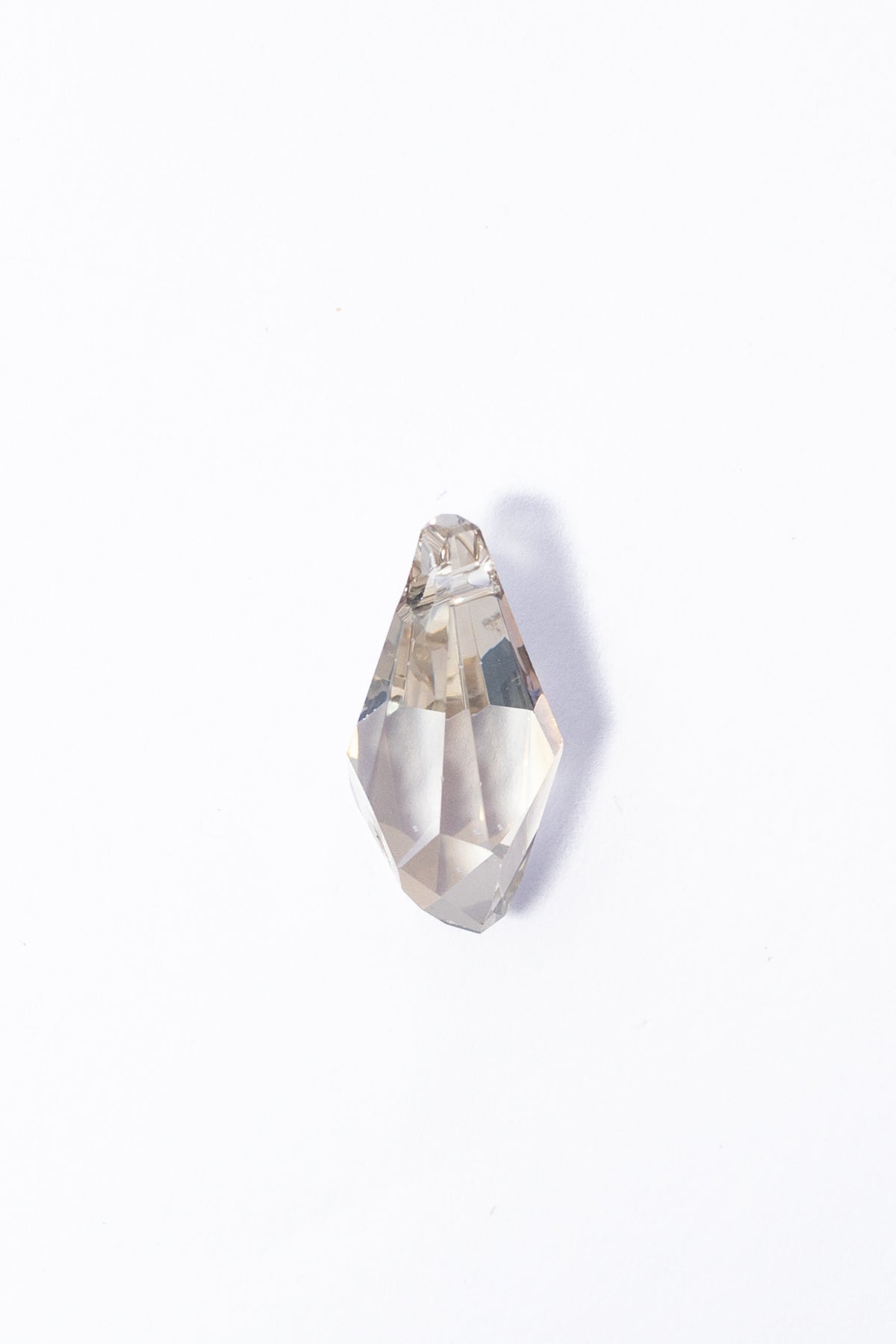 Dije de Swarovski Gota Facetada Irregular
