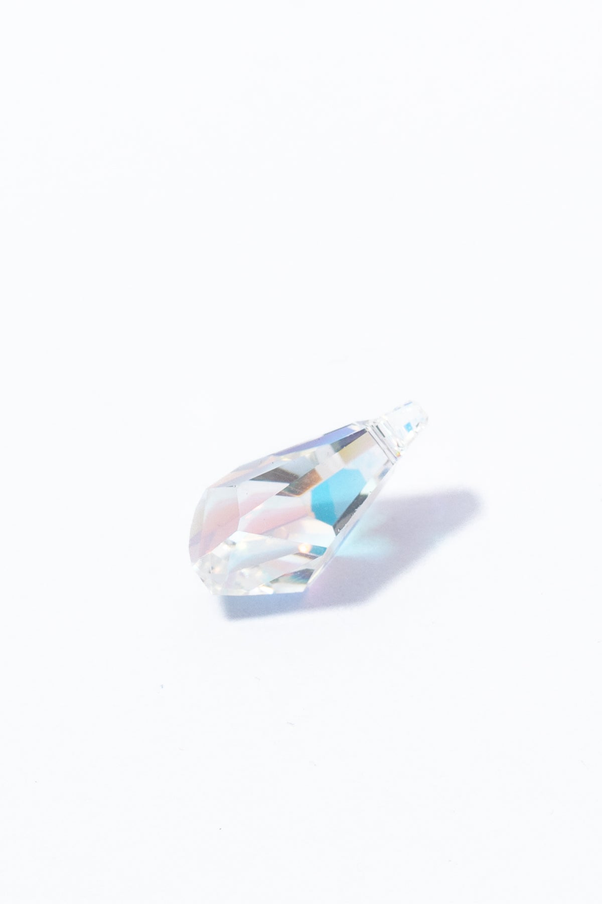 Dije de Swarovski Gota Facetada Irregular