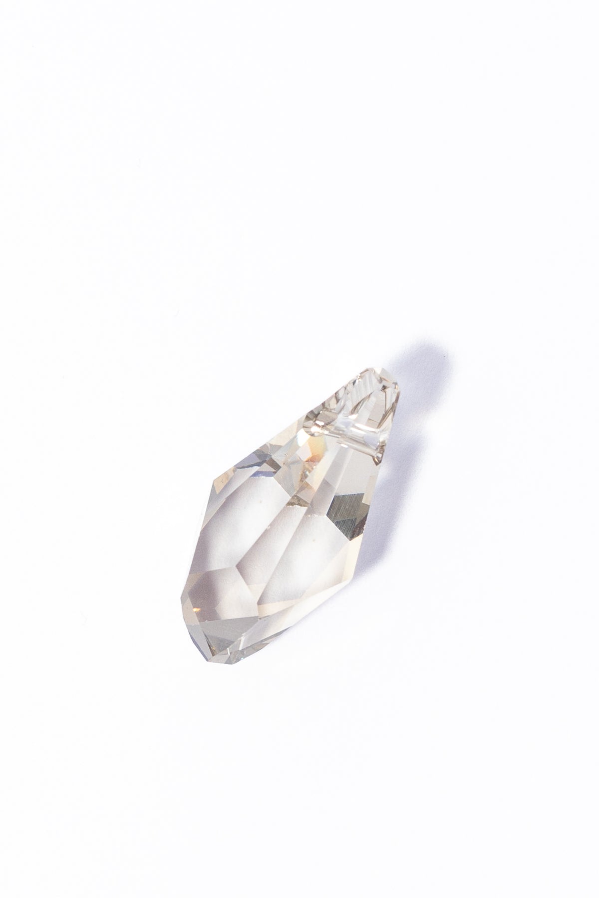 Dije de Swarovski Gota Facetada Irregular